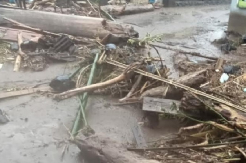 Daerah Rawan Banjir, Hikmah: Masyarakatnya Harus Siaga